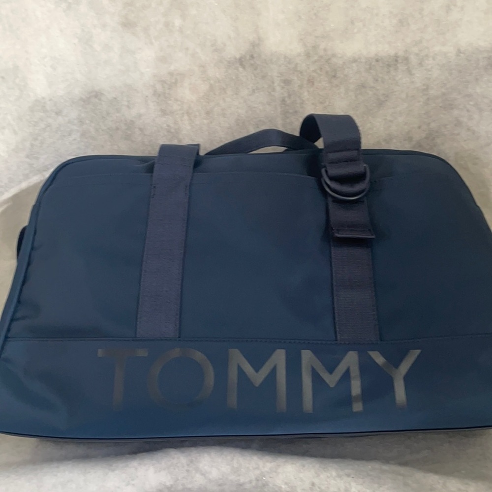 ⭐️SALE🎄Tommy Hilfiger Navy Duffle